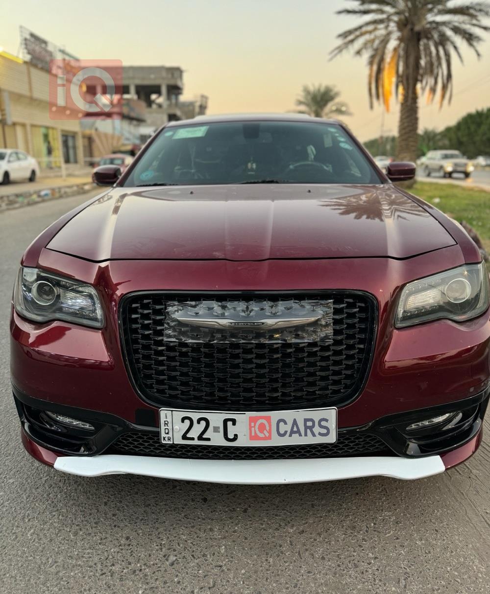 کرایسلەر 300